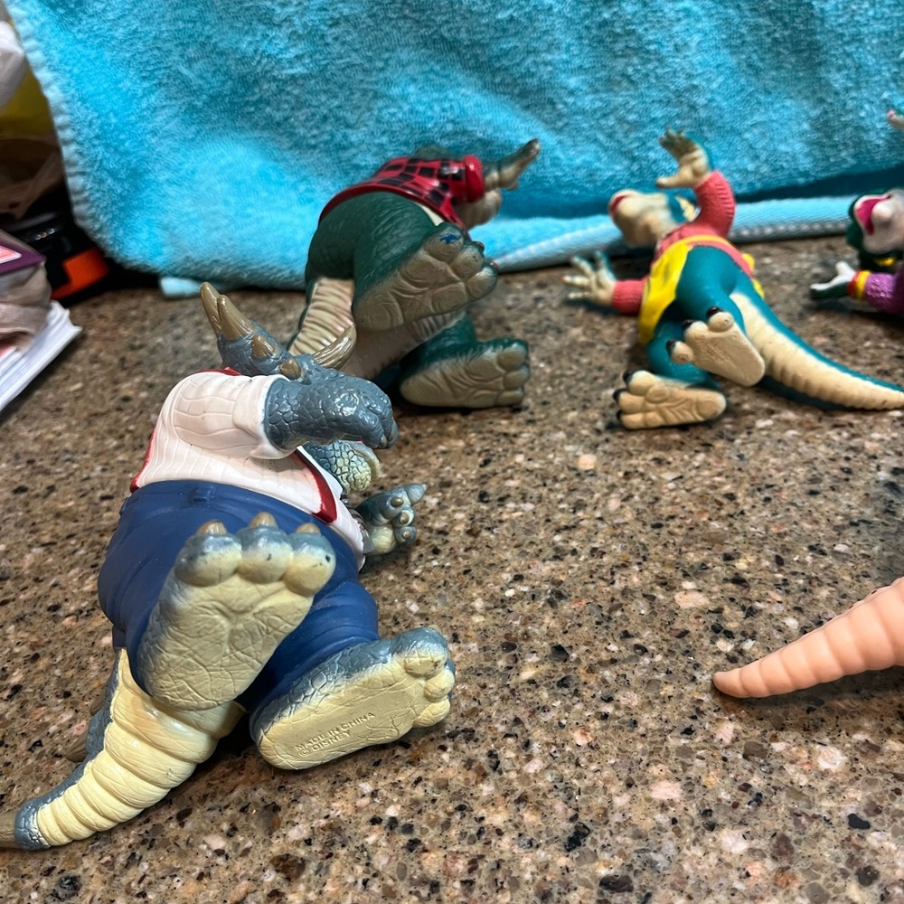 Dinosaurs TV Show Figures-Sinclair Family Vintage Disney 1990s - Picture 10 of 12